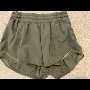 lululemon hotty hot shorts